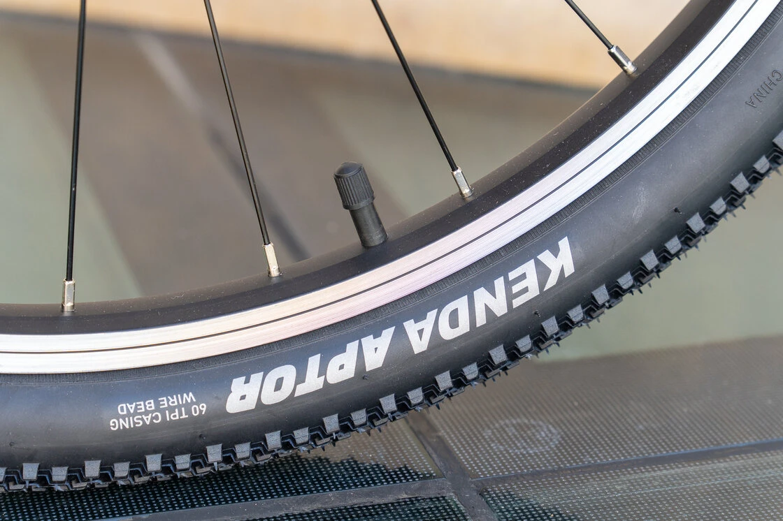 Lekki rower dla dziecka KUbikes 24 L MTB Czarny