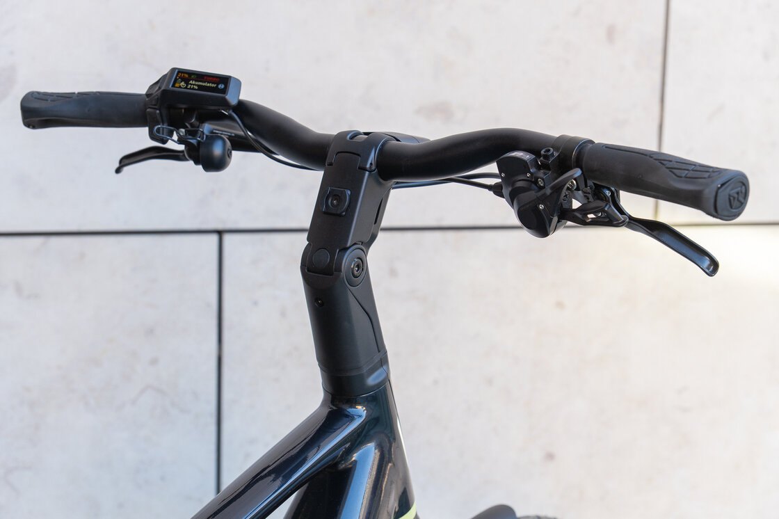 Lekki rower elektryczny KOGA E-F3 5.0 BOSCH Męski Vulcan Black