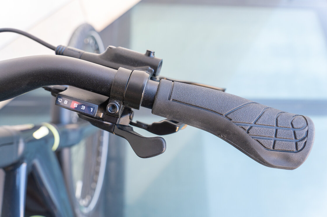 Lekki rower elektryczny KOGA E-F3 5.0 BOSCH Męski Vulcan Black