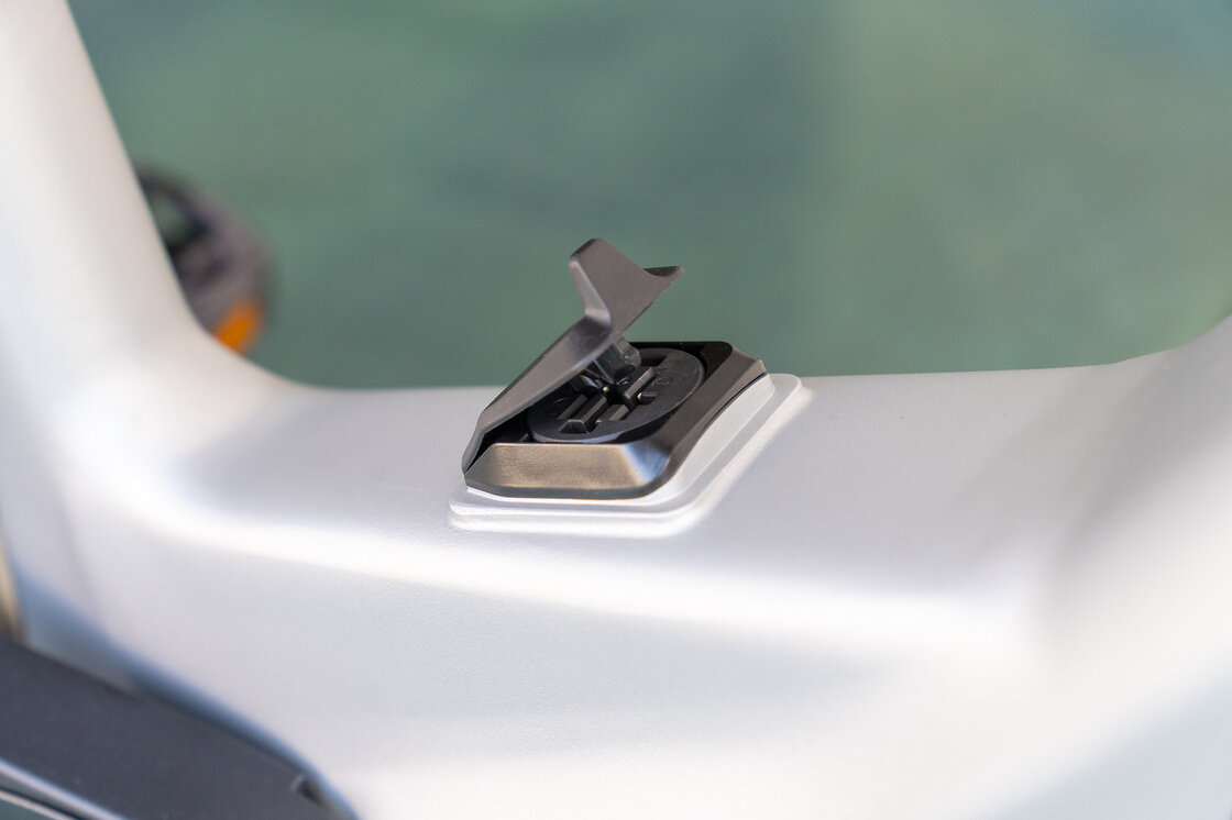 Lekki rower elektryczny na pasku KOGA E-F3 6.0 BOSCH Silver Mat