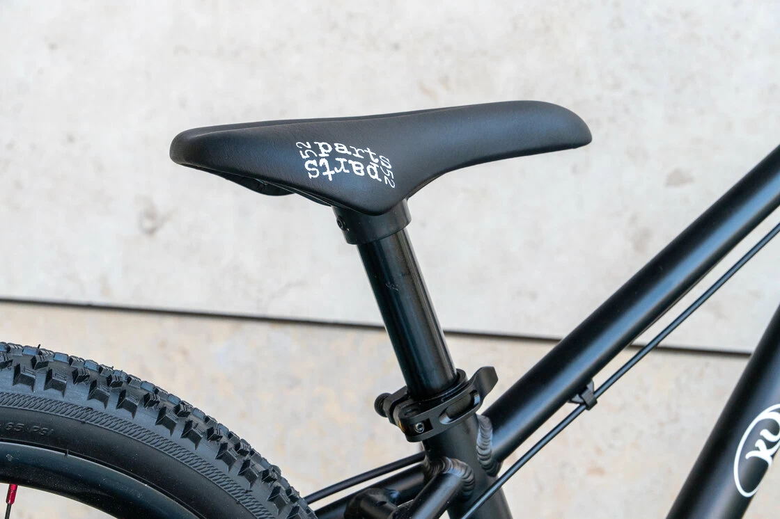 Lekki rowerek amortyzowany KUbikes 20 S MTB DISC czarny