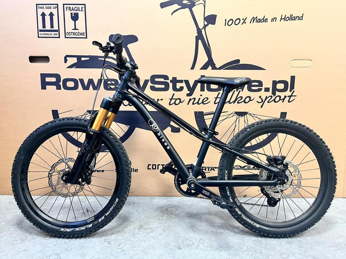Lekki rowerek amortyzowany KUbikes 20 S MTB DISC czarny