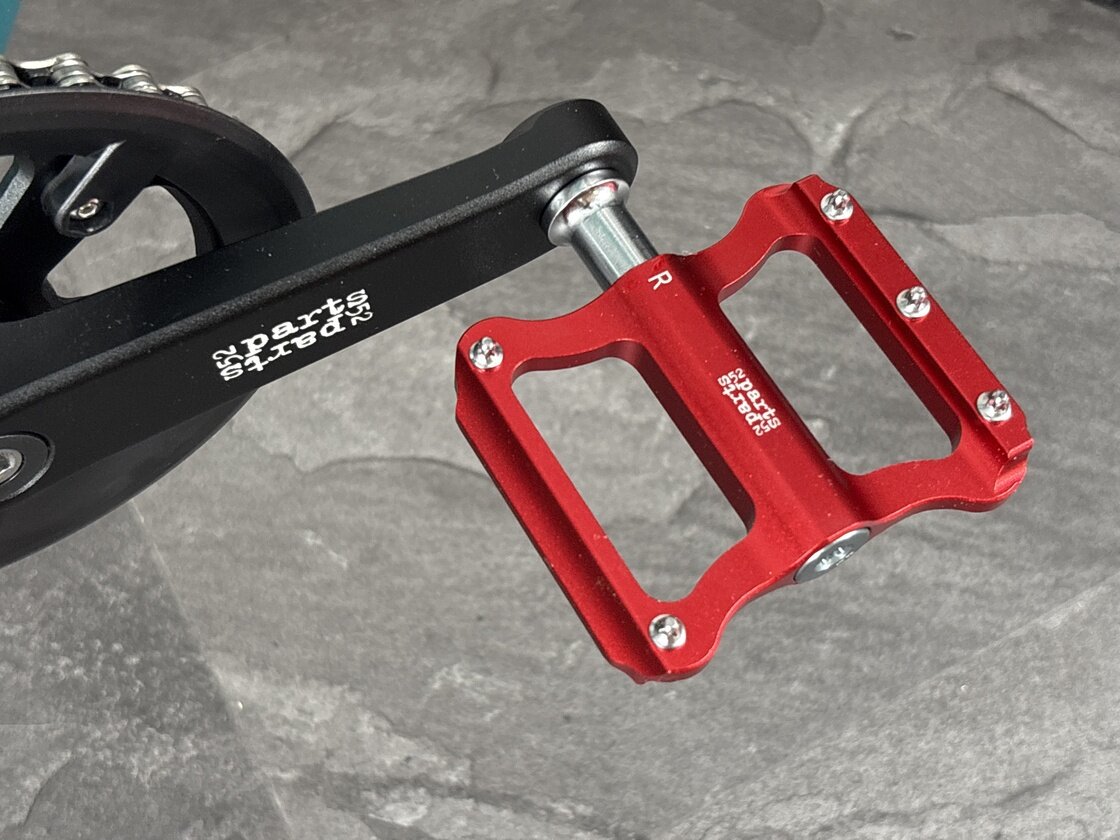 Lekki rowerek amortyzowany KUbikes 20 S MTB DISC turkusowy + laser red