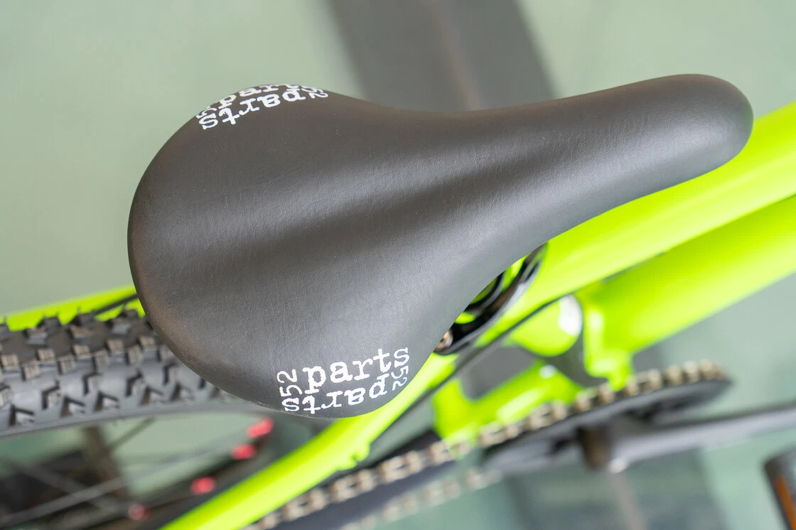 Lekki rowerek amortyzowany KUbikes 20 S MTB DISC zielony