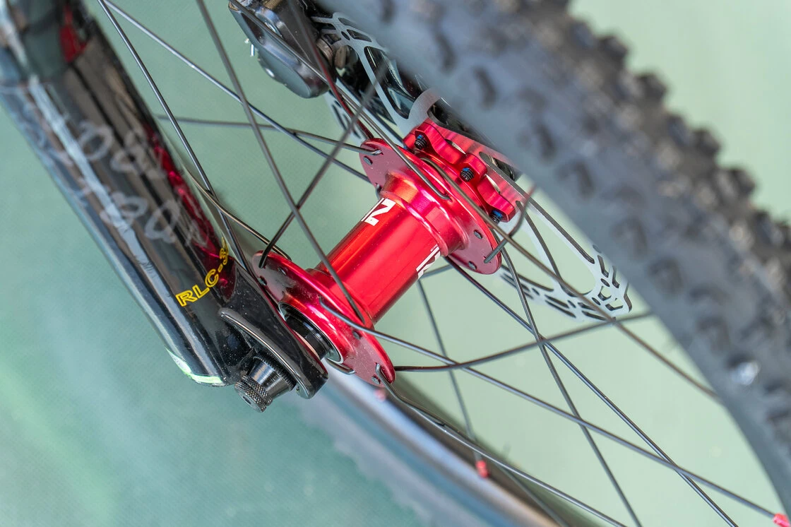 Lekki rowerek amortyzowany KUbikes 20 S MTB DISC zielony