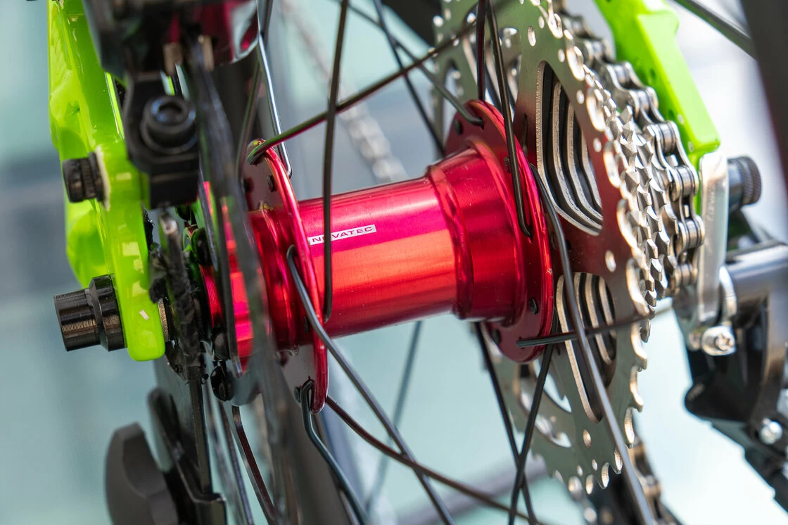 Lekki rowerek amortyzowany KUbikes 20 S MTB DISC zielony