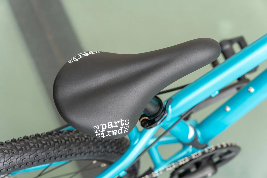 Lekki rowerek amortyzowany KUbikes 24 S MTB DISC turkusowy