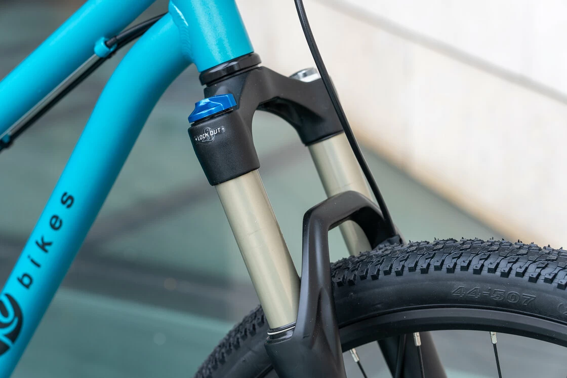 Lekki rowerek amortyzowany KUbikes 24 S MTB DISC turkusowy