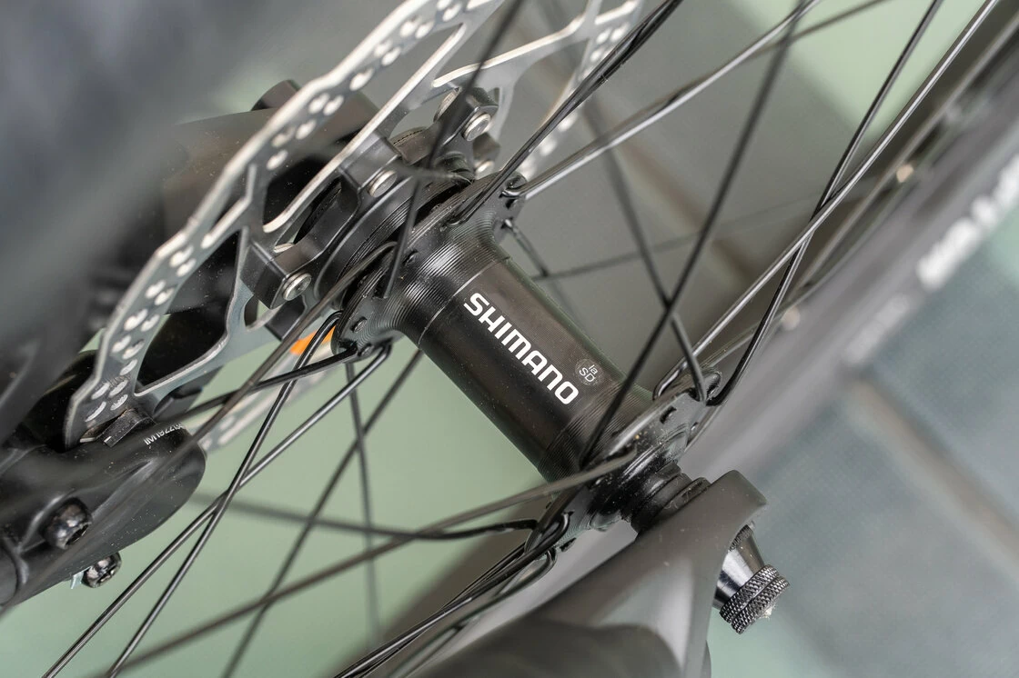 Lekki rowerek amortyzowany KUbikes 24 S MTB DISC turkusowy
