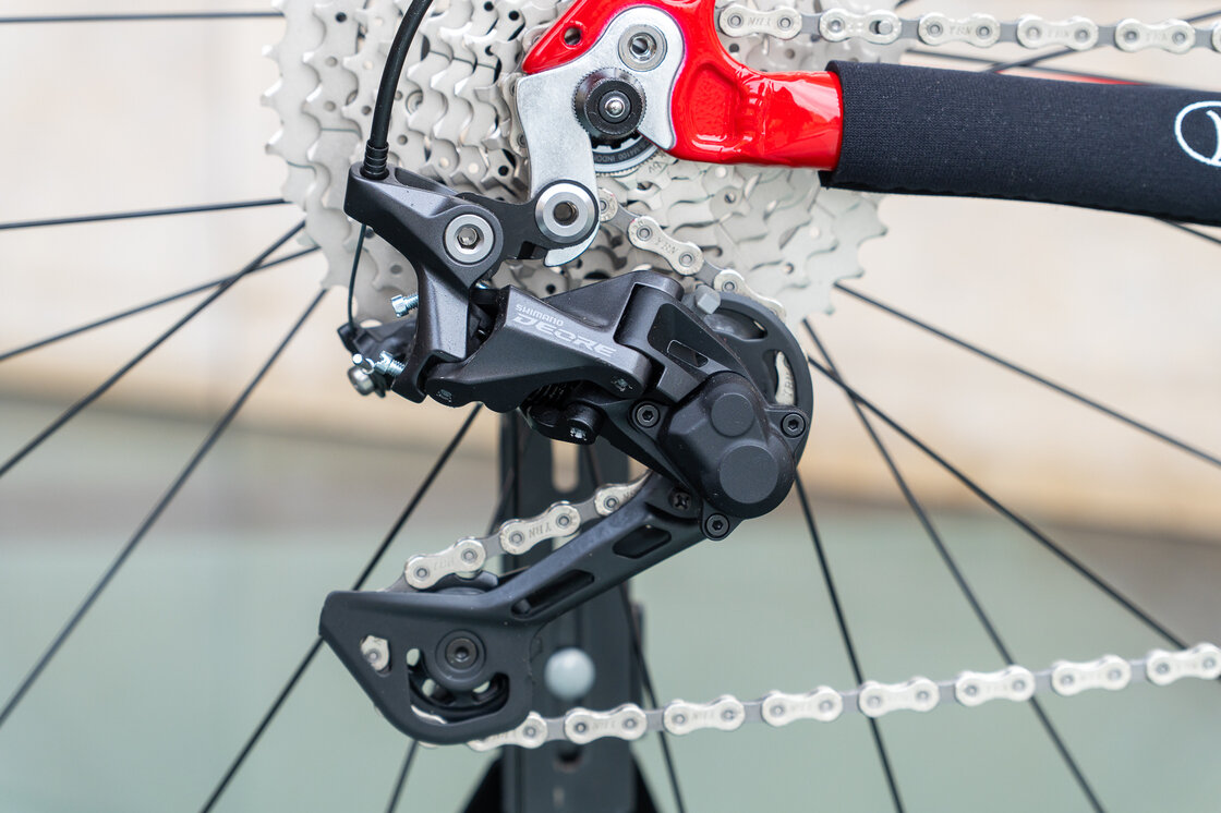 Lekki rowerek amortyzowany KUbikes 27,5 MTB DISC czerwony L