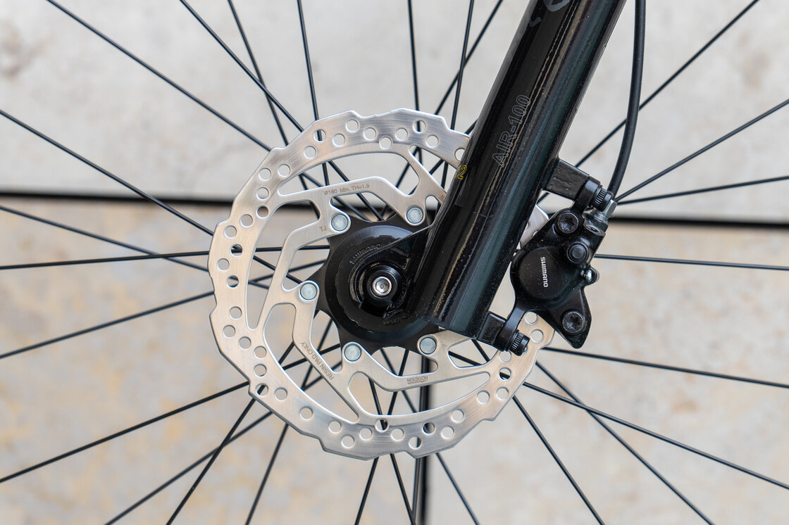 Lekki rowerek amortyzowany KUbikes 27,5 MTB DISC czerwony L