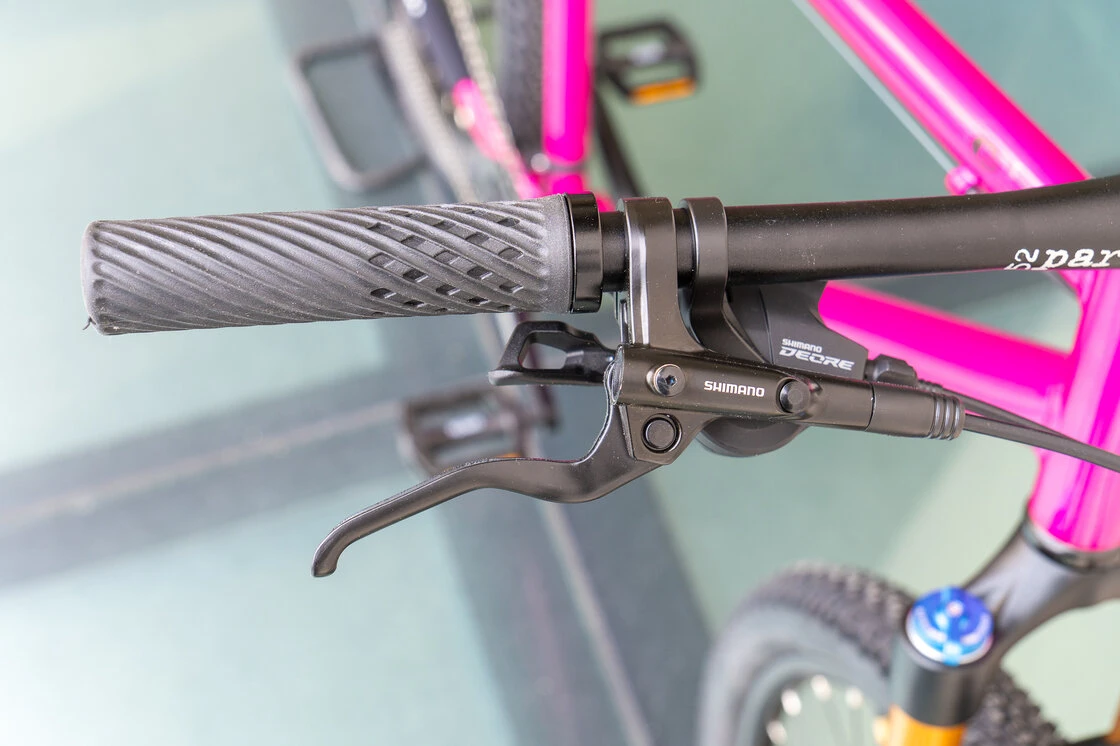 Lekki rowerek amortyzowany KUbikes 27,5 MTB DISC różowy L