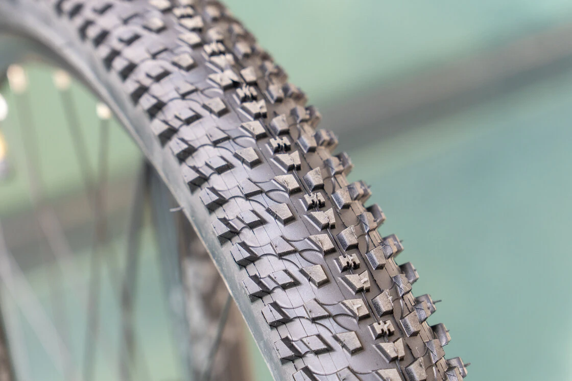 Lekki rowerek amortyzowany KUbikes 27,5 MTB DISC różowy L