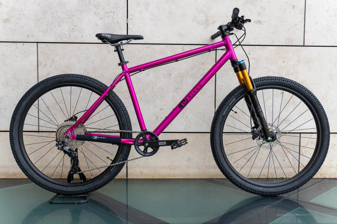 Lekki rowerek amortyzowany KUbikes 27,5 MTB DISC różowy M