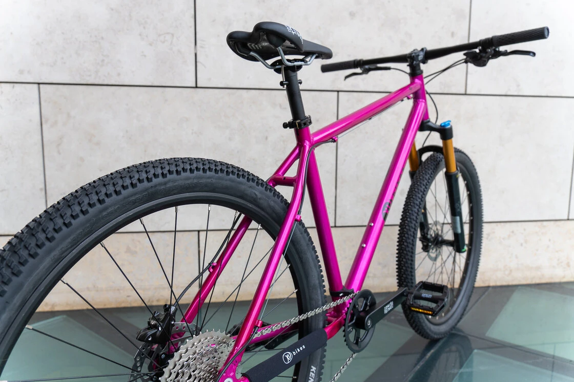 Lekki rowerek amortyzowany KUbikes 27,5 MTB DISC różowy M