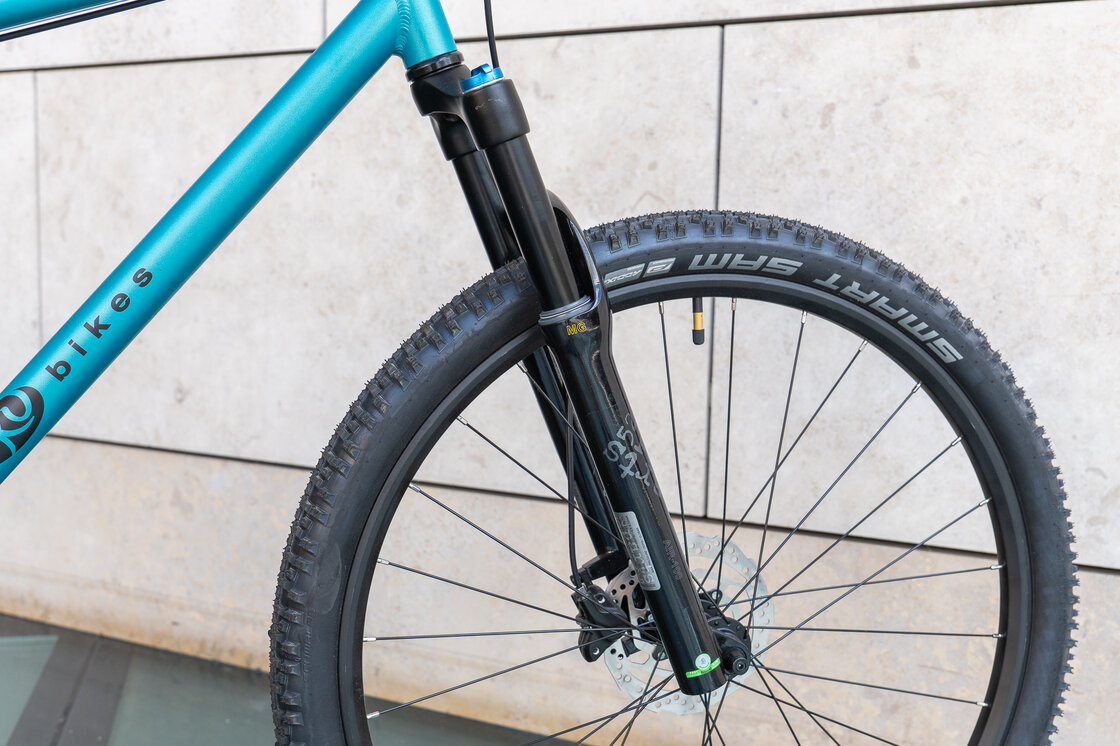 Lekki rowerek amortyzowany KUbikes 27,5 MTB DISC turkusowy M