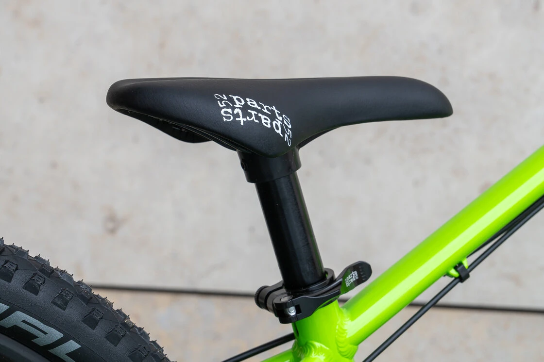 Lekki rowerek amortyzowany KUbikes 27,5 MTB DISC zielony S