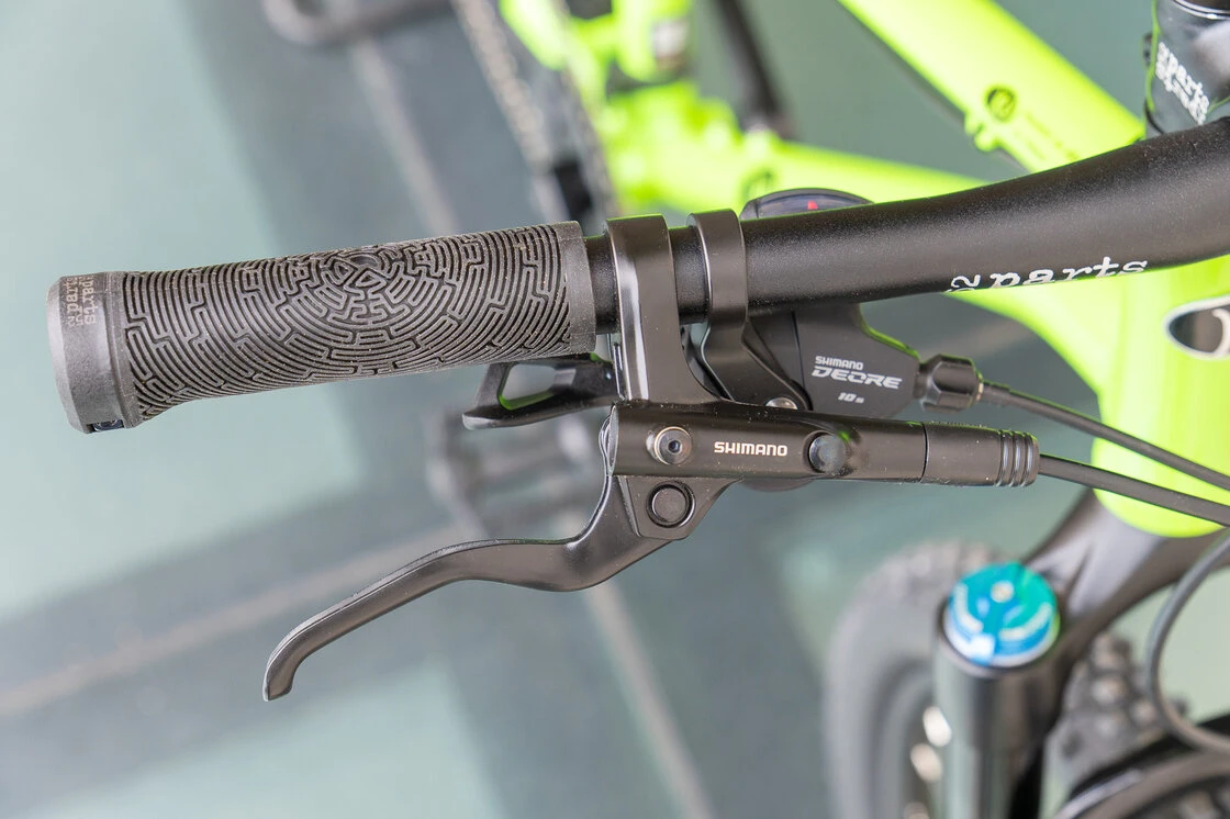 Lekki rowerek amortyzowany KUbikes 27,5 MTB DISC zielony S