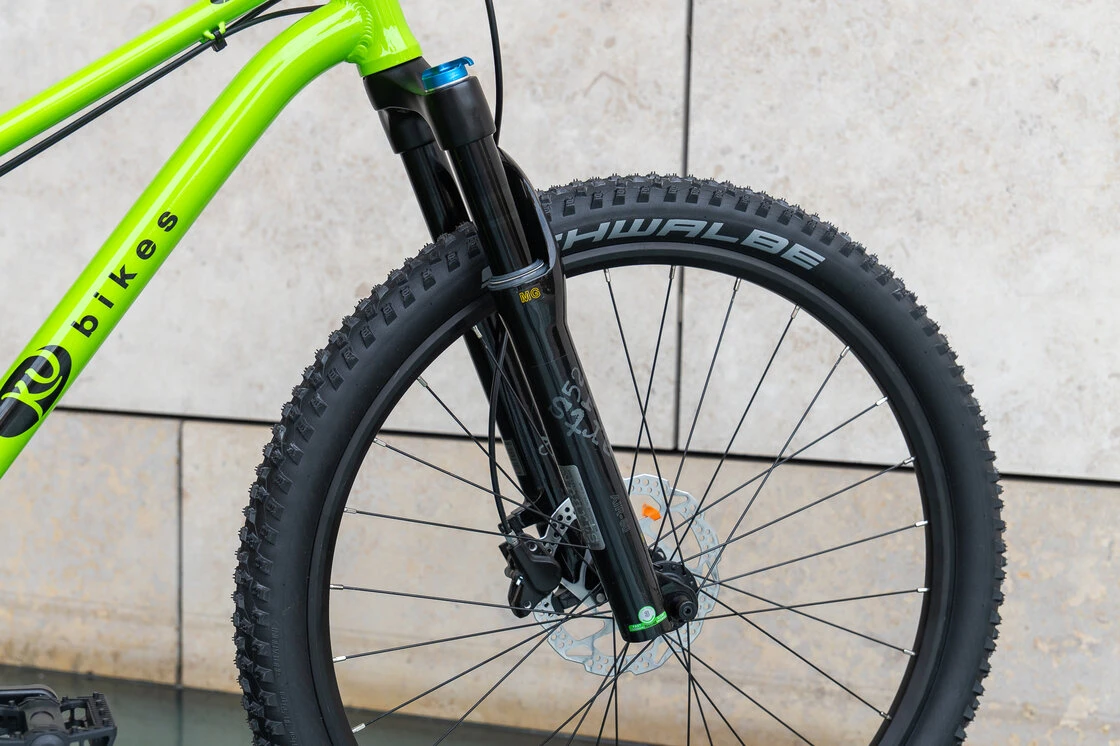 Lekki rowerek amortyzowany KUbikes 27,5 MTB DISC zielony S