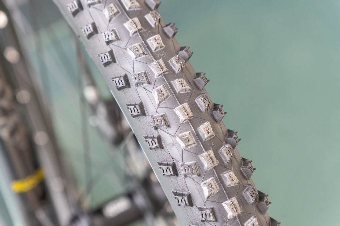 Lekki rowerek amortyzowany KUbikes 27,5 MTB DISC zielony S