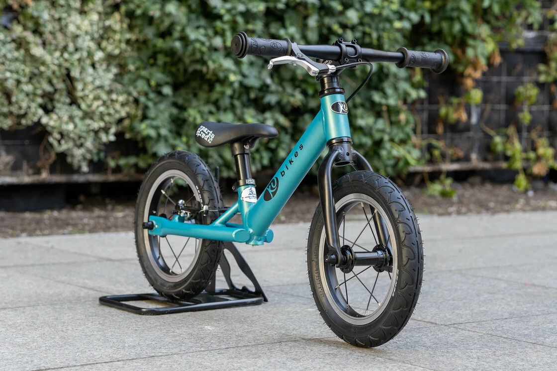 Lekki rowerek biegowy KUbikes 12" Turkusowy