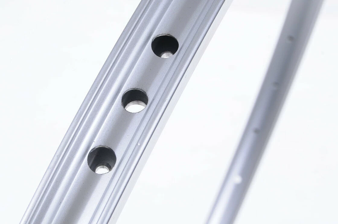 Obręcz aluminiowa Rigida Andra 10, 26 x 1.75 (19-559) E-bike Kolor: Srebrna