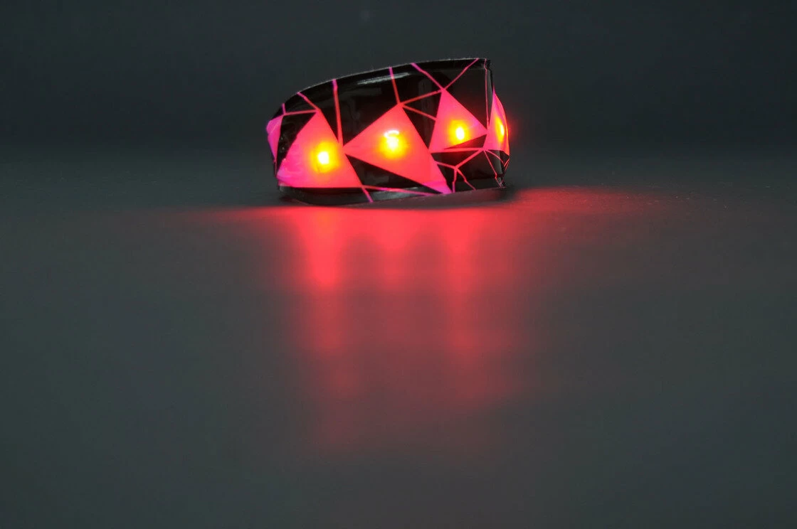 Odblaskowa opaska z diodami LED WOWOW Lightband Urban  Różowy