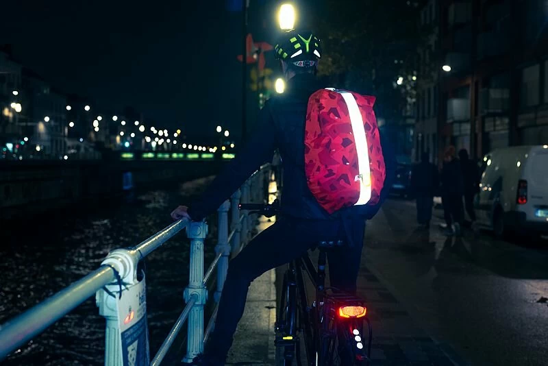 Odblaskowy pokrowiec na plecak rowerowy Wowow Cover Bag Rysy 