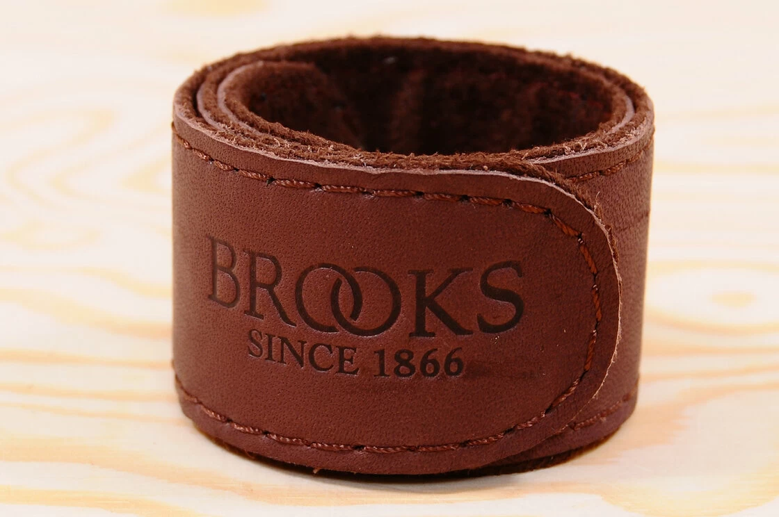 Opaska na nogawkę Brooks Trouser Strap brązowy