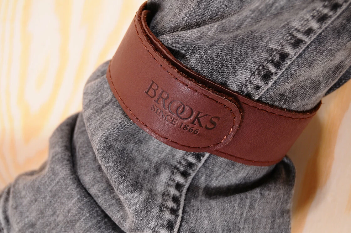 Opaska na nogawkę Brooks Trouser Strap miodowy