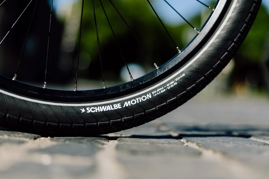 Opona rowerowa Schwalbe Motion Big Apple 28×2.15 (55-622) Reflex