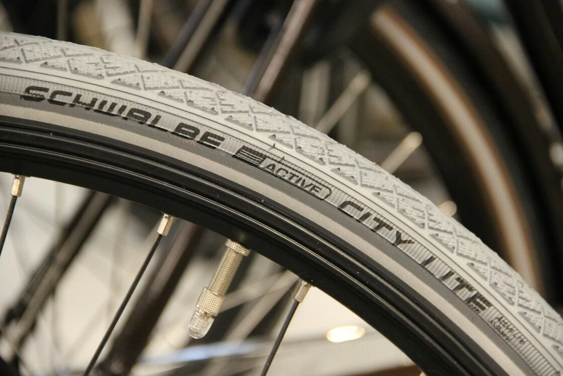 Opona Schwalbe City Lite 28 x 1.4 (37-622) Gazelle szara