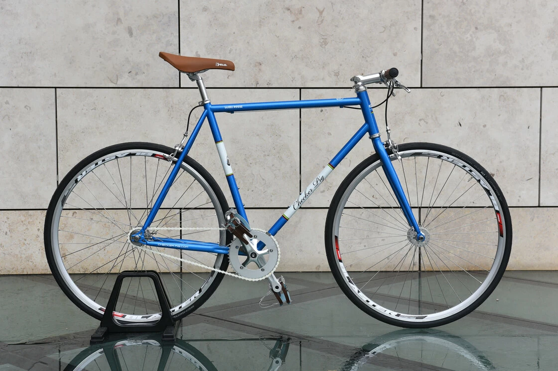 Ostre koło Checker Pig Singlespeed Classic Niebieski połysk 58