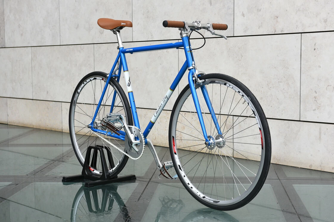 Ostre koło Checker Pig Singlespeed Classic Niebieski połysk 58