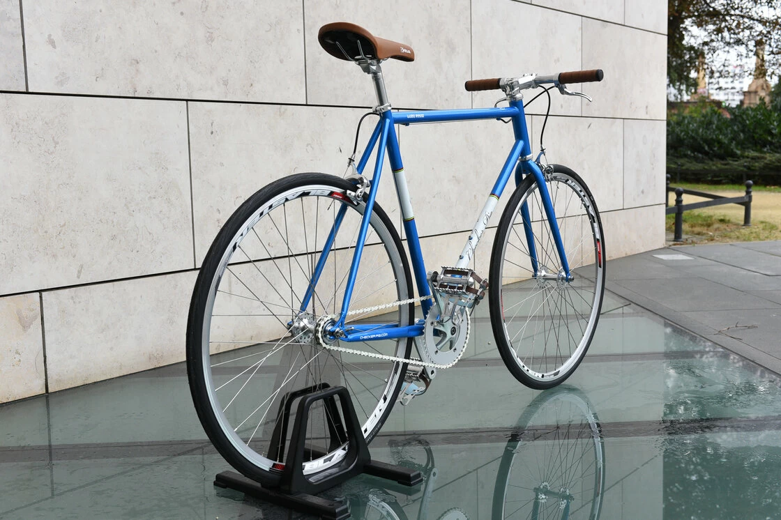 Ostre koło Checker Pig Singlespeed Classic Niebieski połysk 58