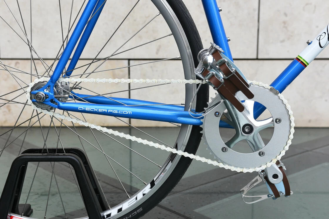 Ostre koło Checker Pig Singlespeed Classic Niebieski połysk 58