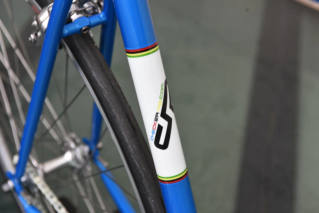 Ostre koło Checker Pig Singlespeed Classic Niebieski połysk 58