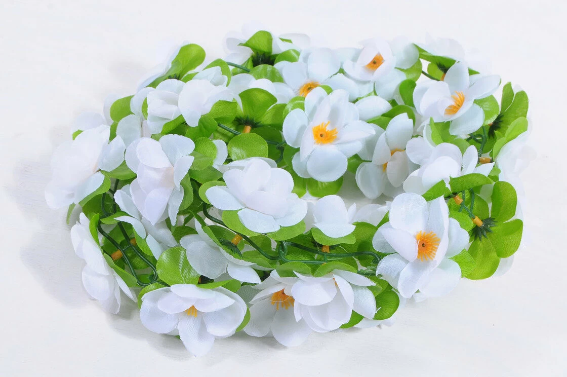 Ozdobny wianek Basil Flower / 170 cm, 3 kolory Kolor: biały