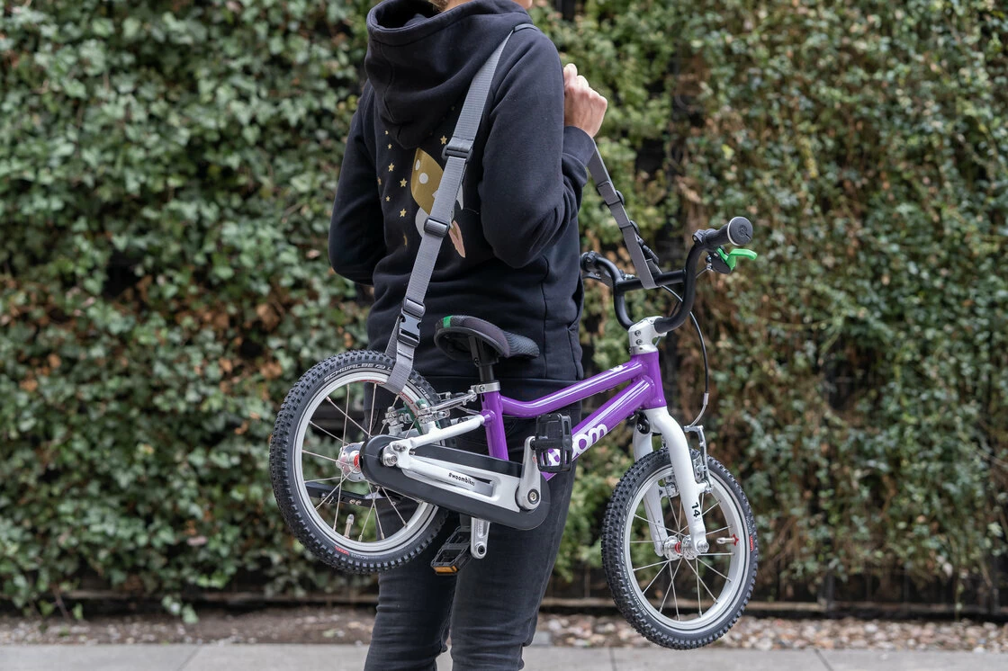 Pasek do noszenia rowerków biegowych i hulajnogi