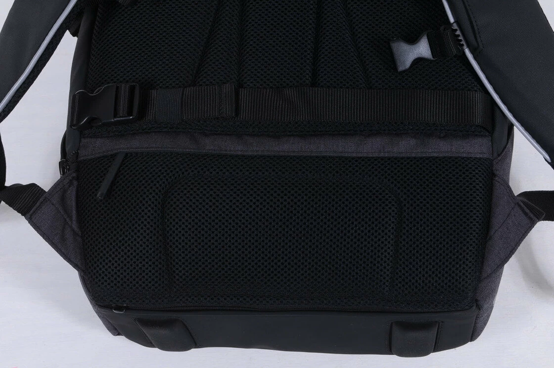 Plecak z możliwością montażu na bagażniku rowerowym Basil B-Safe