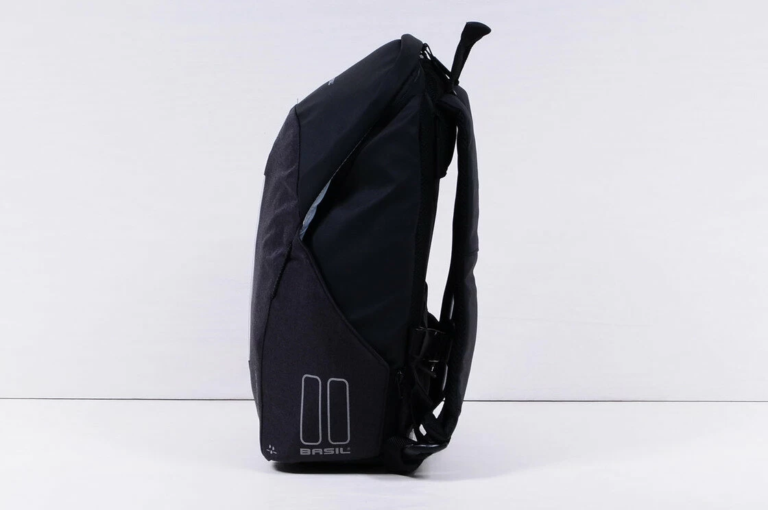 Plecak z możliwością montażu na bagażniku rowerowym Basil B-Safe Graphite Black (czarny) 13L