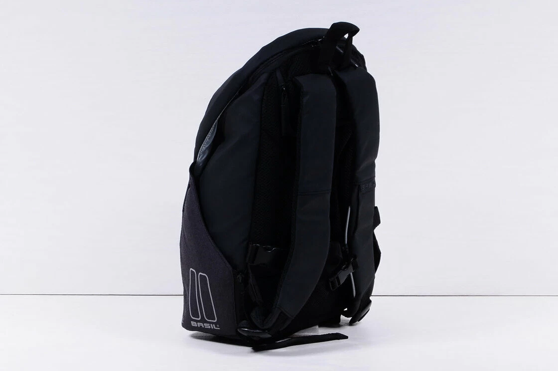 Plecak z możliwością montażu na bagażniku rowerowym Basil B-Safe Graphite Black (czarny) 13L