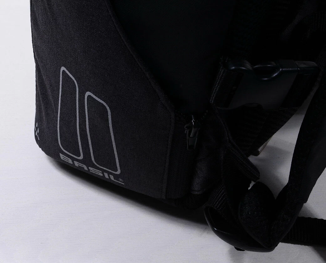 Plecak z możliwością montażu na bagażniku rowerowym Basil B-Safe Graphite Black (czarny) 13L