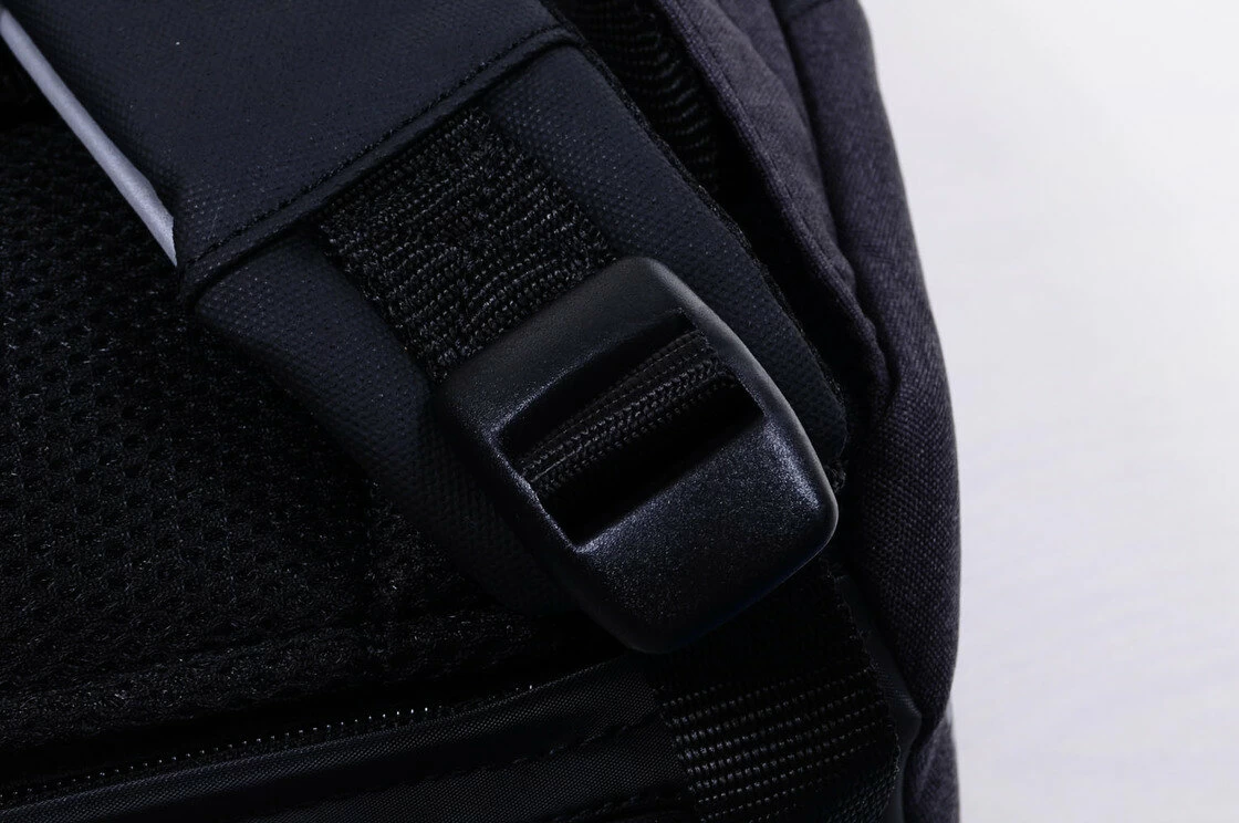 Plecak z możliwością montażu na bagażniku rowerowym Basil B-Safe Graphite Black (czarny) 13L