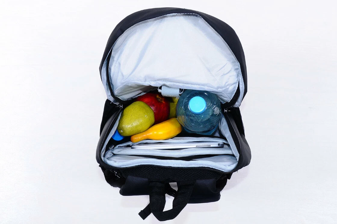 Plecak z możliwością montażu na bagażniku rowerowym Basil B-Safe Graphite Black (czarny) 13L