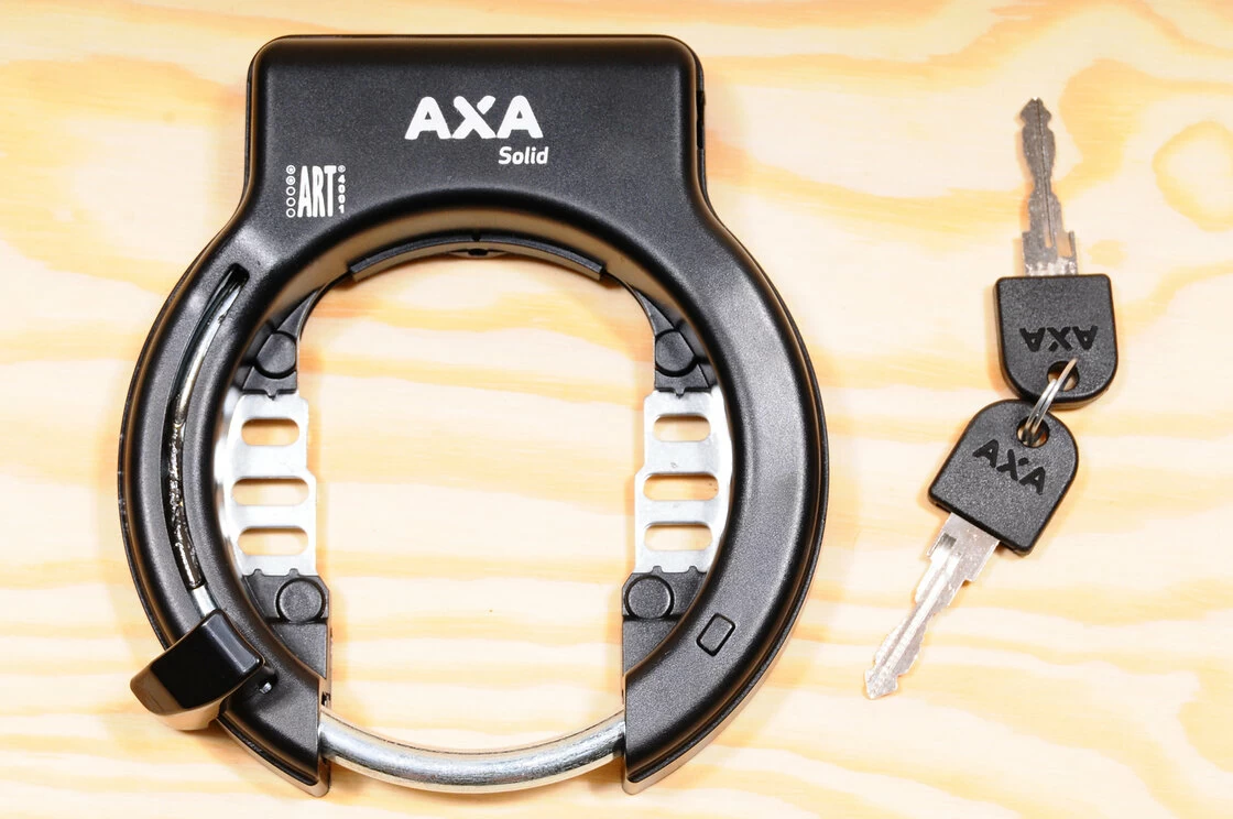 Podkowa AXA Solid