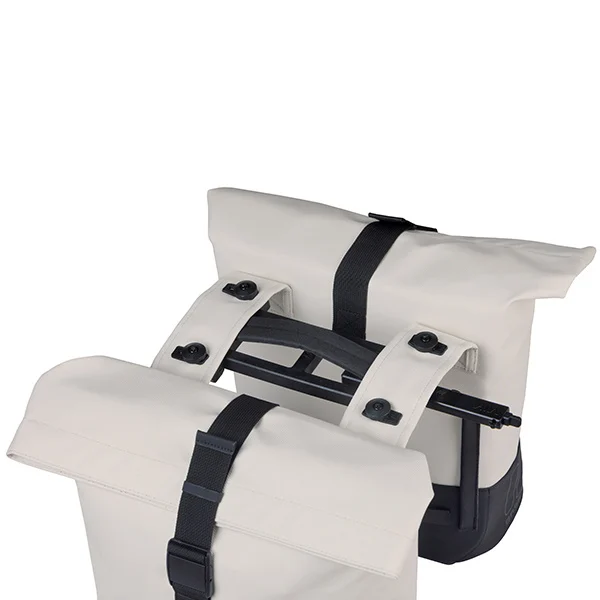 Podwójna sakwa rowerowa Basil Cove MIK 2.0 28-32L Off White / Black
