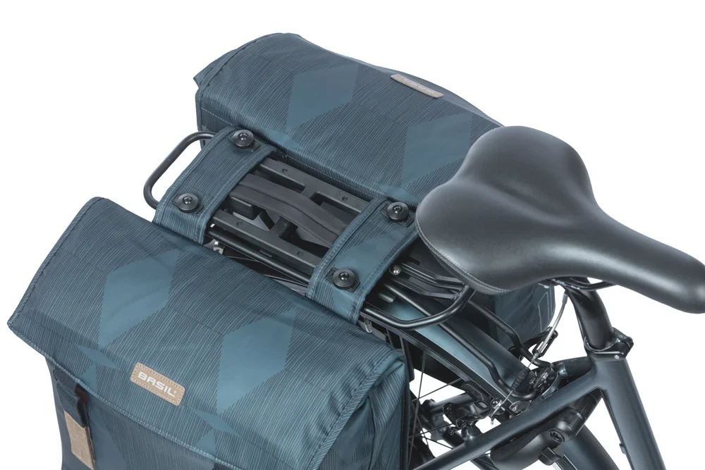 Podwójna sakwa rowerowa Basil Elegance 40-49L MIK 2.0 Estate Blue