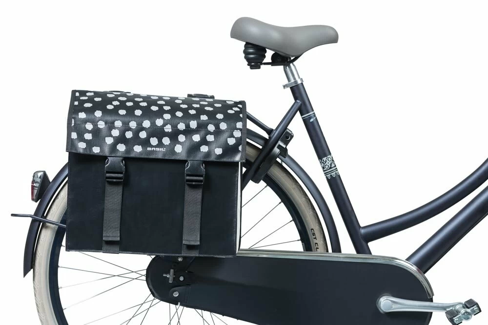 Podwójna sakwa rowerowa Basil Tour XL Czarny z odblaskowymi kropkami