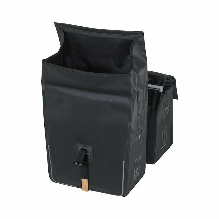 Podwójna sakwa rowerowa Basil Urban Dry Double Bag z adapterem MIK 2.0 Czarny